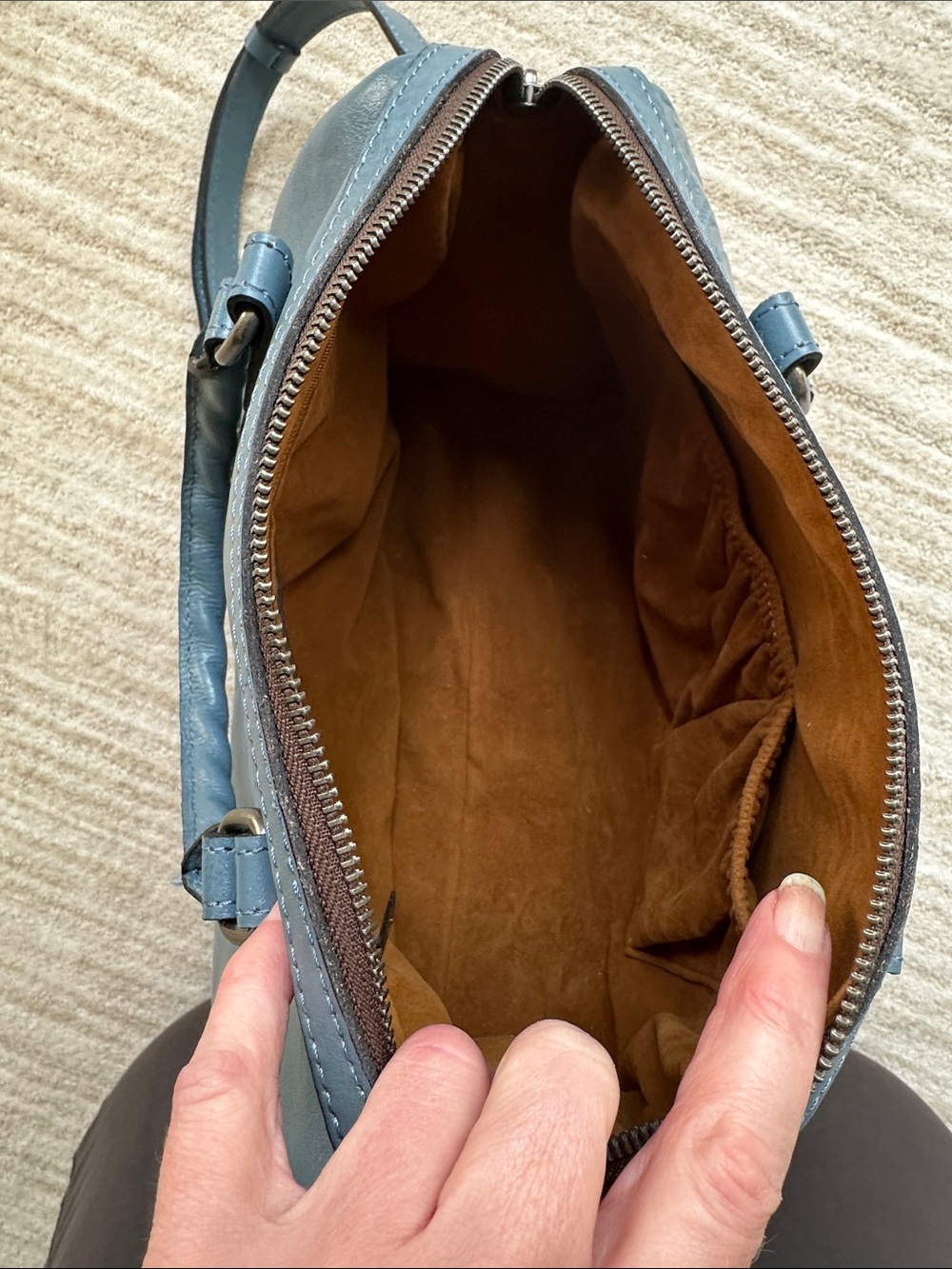 Like New Patricia Nash SKYE Leather HTF Safflower Blue Tooled Embossed Satchel - Picture 12 of 17
